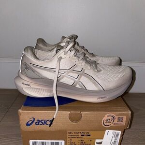 ASICS gel kayano 30